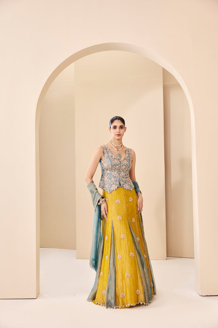 Tarini Yellow Goded Set